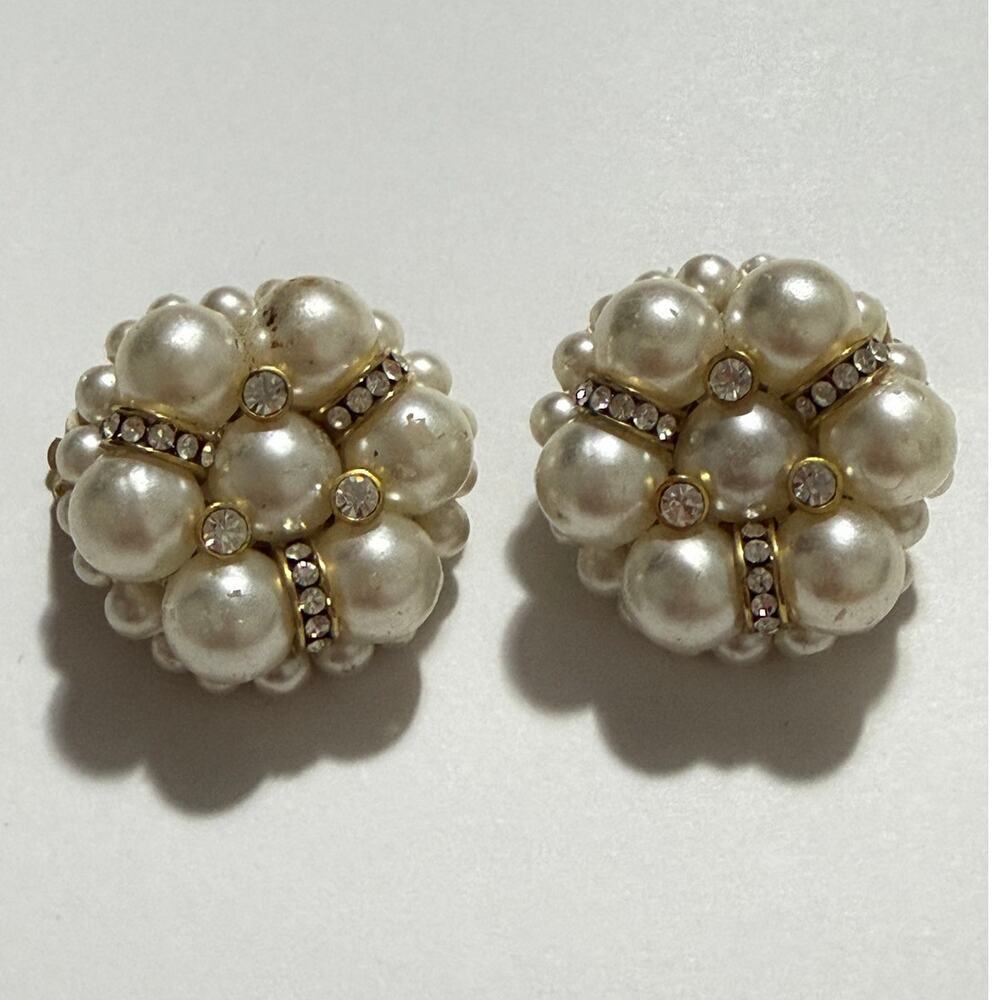 Vintage Faux Pearl Rhinestone Clip-On Earrings Gold Tone 1.25”